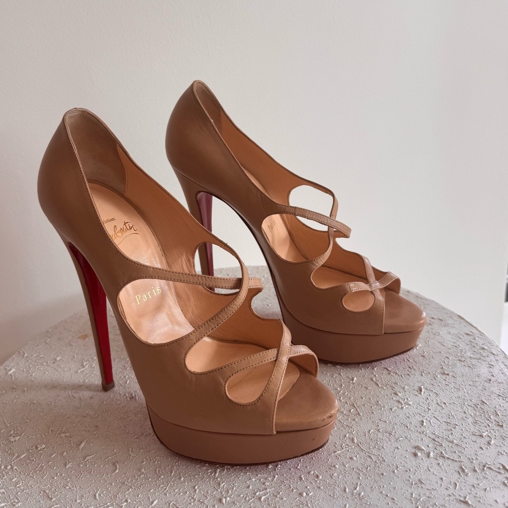 Christian Louboutin size 40